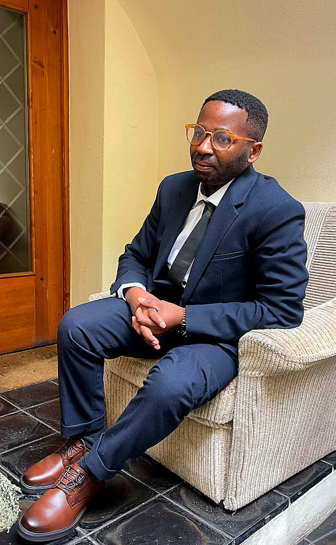 Portrait of Yaw Barwuah
